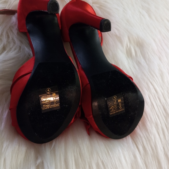 Fabulicius Red heel New - Picture 7 of 8